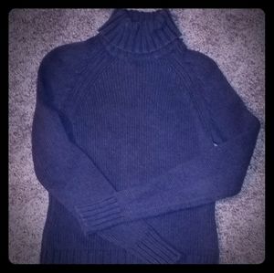 GAP sweater